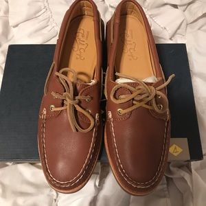 Women’s Gold Cup Leather Sperry Shoes Size 7.5
